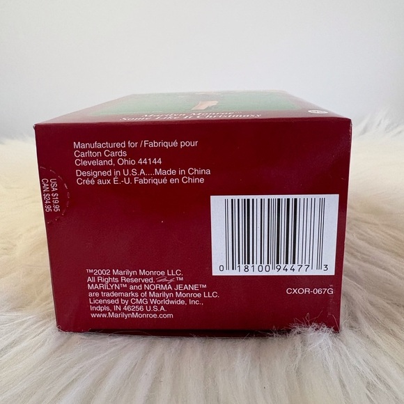 Carlton Cards Marilyn Monroe Collectors Series. - Picture 3 of 4